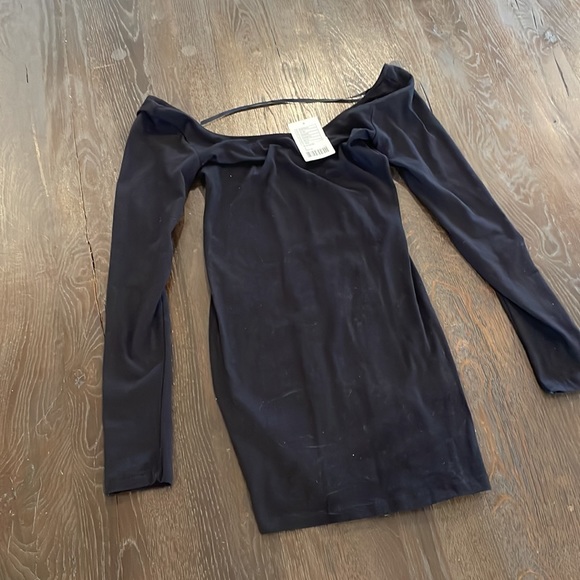 Top - Picture 2 of 6